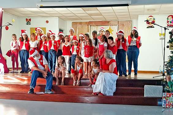 Une soixantaine de chanteurs ont célébré Noël