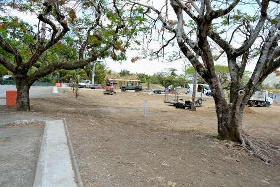 La place des Flamboyants bientôt prête