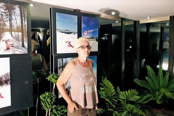 Maéva Bochin expose au Naina Park Resort