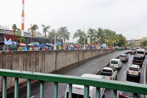 Grève nationale pour les retraites : forte mobilisation à Papeete