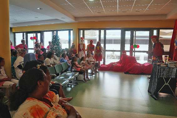 Les enfants ont fêté Noël au Médipôle