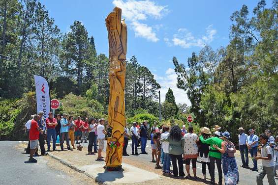 Au Vallon-Dore, un huitième poteau symbole de la sécurité routière