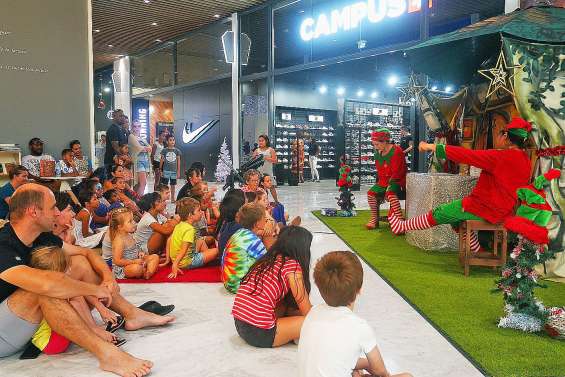 La magie de Noël continue d’animer le Dumbéa mall
