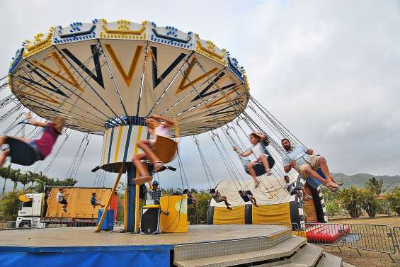 Moment de jeu pour les petits et derniers achats pour les grands à l’Arène du Sud