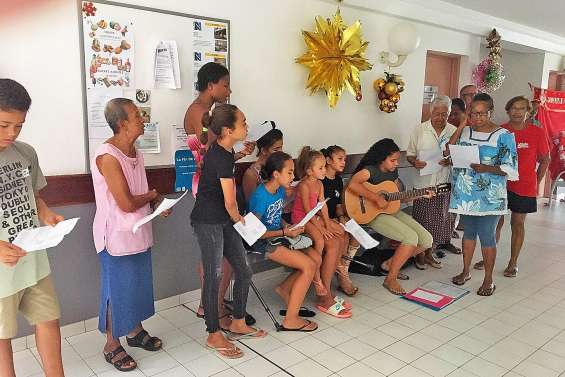 Les festivités en Brousse et dans les Îles