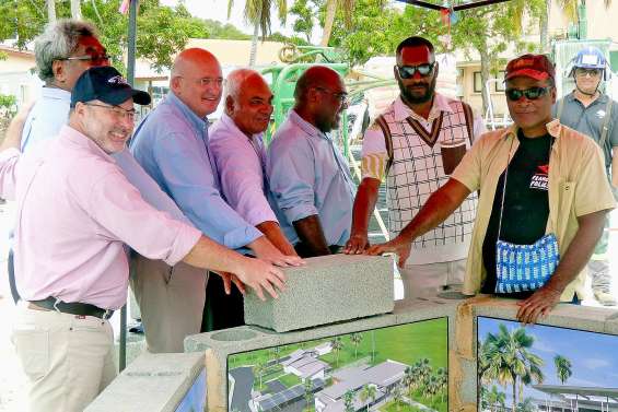 La première pierre de la future agence OPT a été posée