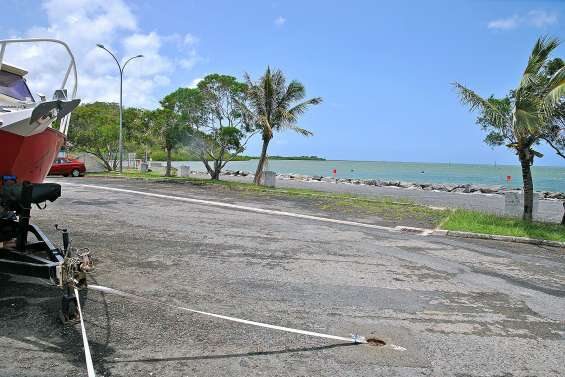 Un des deux clubs de plongée pressentis à Boulari jette l’éponge