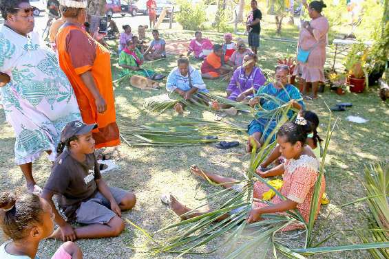 Un marché avant la mini-foire du Wetr
