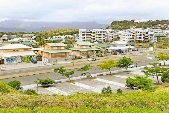 Il se défoule au sabre sur un passant à Kaméré