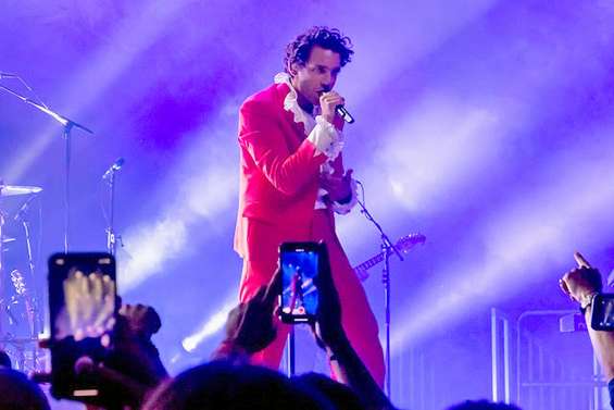 Il reste des places pour le concert de Mika