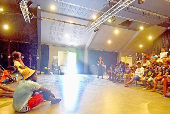 La création dansée Krazy Kar se dévoile aux jeunes