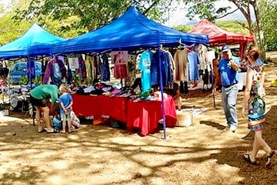 Un vide-greniers au profit des enfants