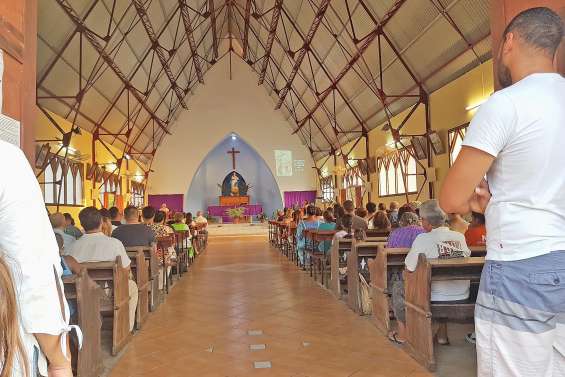 Les fidèles au rendez-vous des Cendres