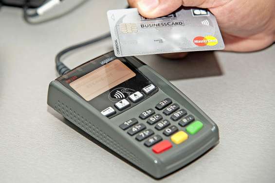 Le paiement par carte bancaire sans contact arrive en Nouvelle-Calédonie