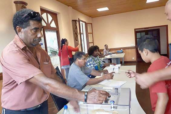 Vers une triangulaire à Thio