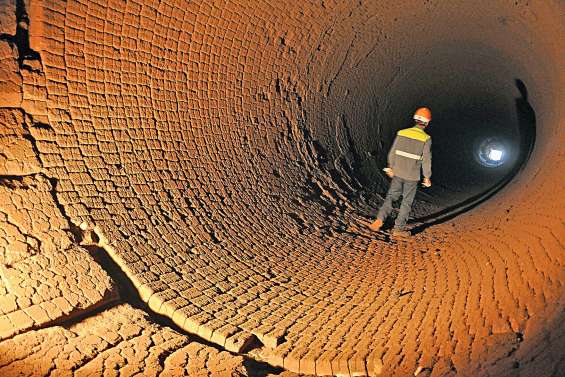 Un changement de briques à la SLN sous de strictes consignes de sécurité