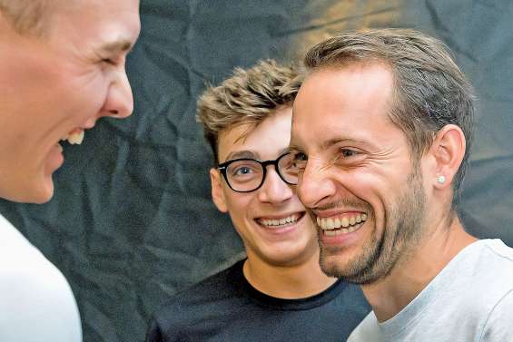 Depuis leur jardin, Lavillenie et Duplantis se livrent un duel de haut vol