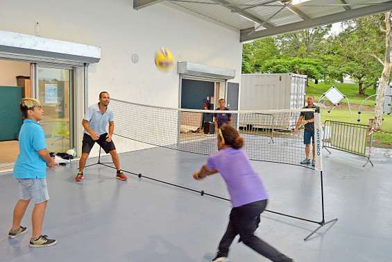 Des animations quotidiennes pour « reprendre contact avec la population »