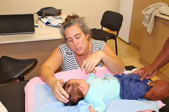 « Ce que j’aime à Ouvéa, c’est de connaître toutes mes patientes »