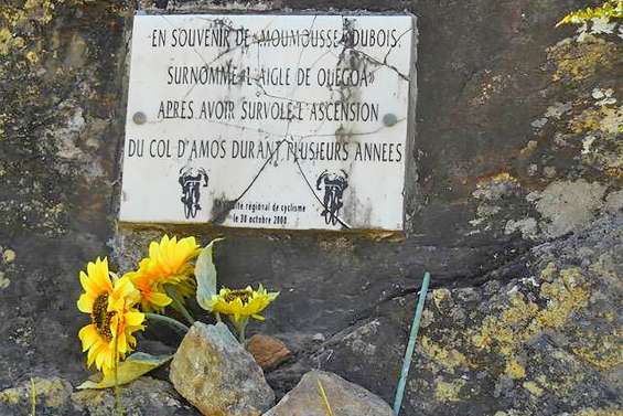 La stèle du célèbre cycliste Moumousse Dubois a été détruite
