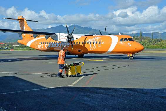 Les coutumiers de Lifou poursuivent le blocage