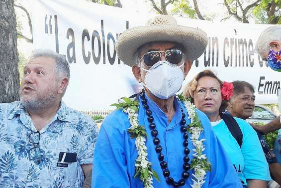 Oscar Temaru suspend sa grève de la faim