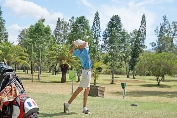Les jeunes à l’assaut des greens de Dumbéa