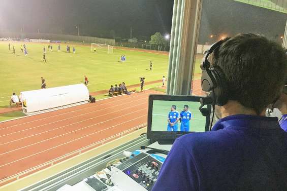 La télévision zappe le ballon rond 