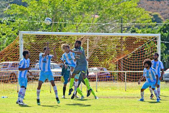Finalement, la Mobil Super Ligue reprendra en juillet