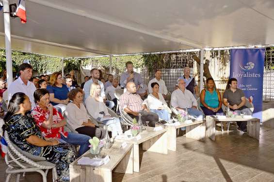 Les Loyalistes lancent leur campagne pour le référendum