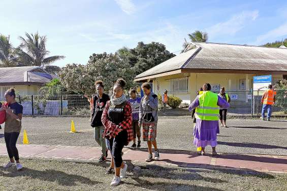 Exercice incendie au collège de Canala