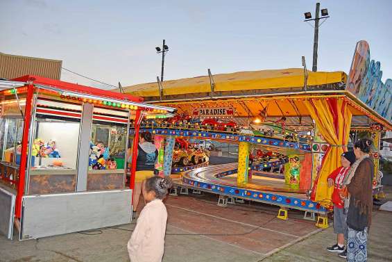 Fête foraine au village