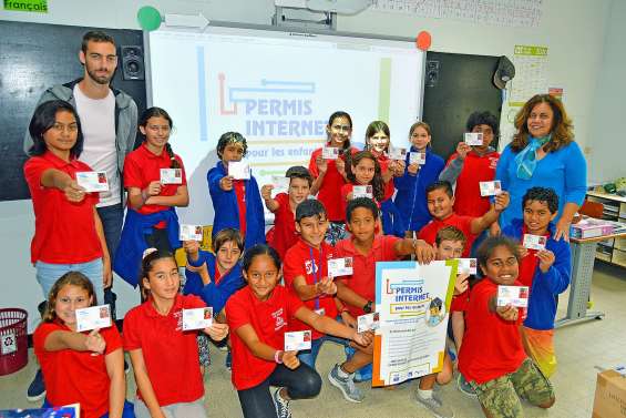 À l’école de Yahoué, apprendre à se protéger des dangers d’internet
