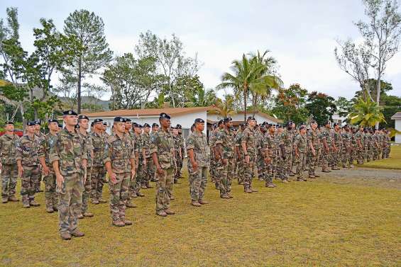 Relève un peu particulière  au camp militaire de Nandaï