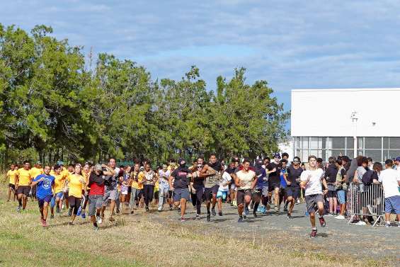 800 ados courent pour lever des fonds 
