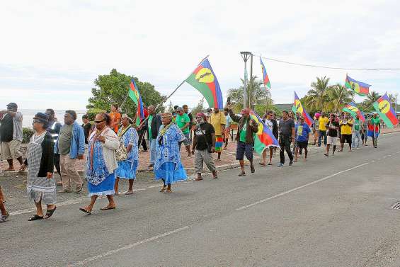 Une marche pour continuer à s’inscrire dans les bureaux de vote