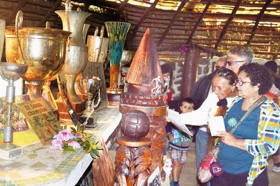 Derniers préparatifs pour la Fête de Saint-Louis