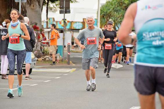 Le semi-marathon de Nouméa garde fière allure