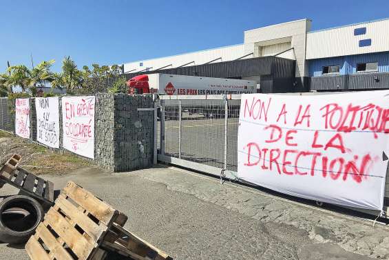 Fin du blocage des entrepôts du groupe Hayot à Magenta