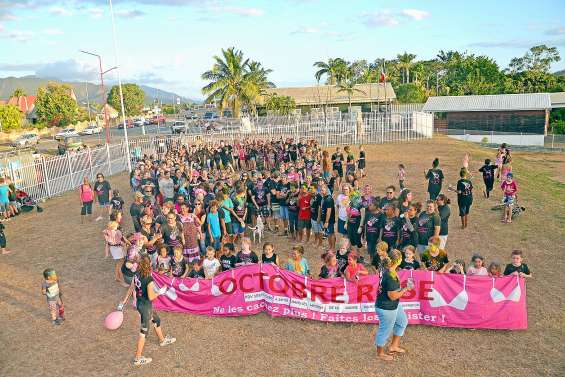 Une marche colorée de 300 personnes