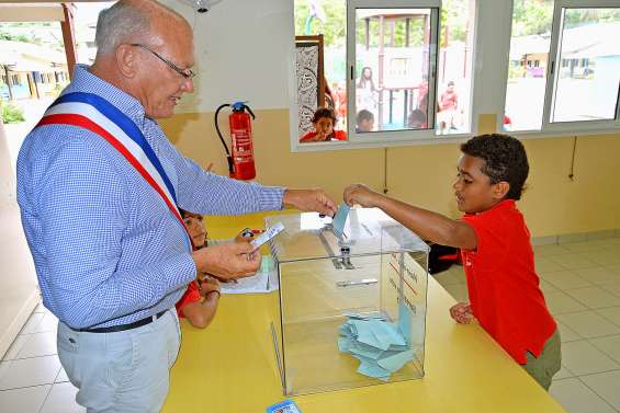 Plus de 1 600 élèves ont élu leurs conseillers municipaux juniors