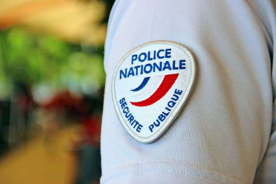 L’agresseur d’une policière mis sous bracelet