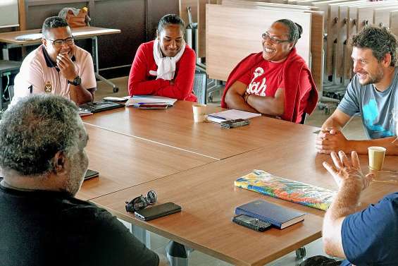Le programme Protège présenté  aux professionnels de la pêche de Drehu