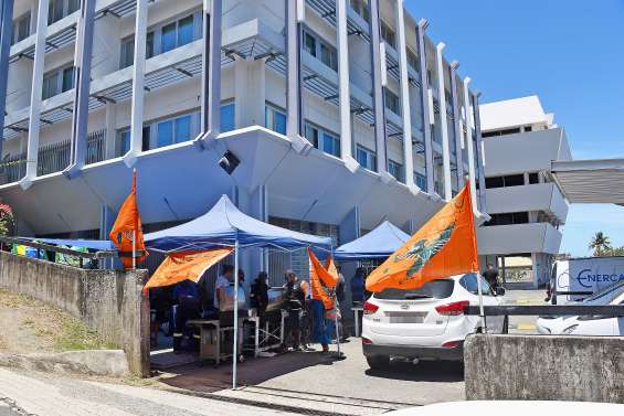 L’intersyndicale en colère, la centrale de Népoui confiée à Enercal