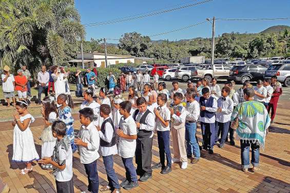 Trente-trois enfants célèbrent leur première communion