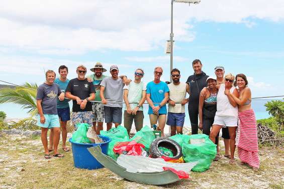 Le club Akawan Lifou a nettoyé la baie de Chateaubriand