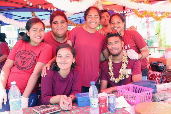Une édition spéciale Noël au marché de quartier Saso