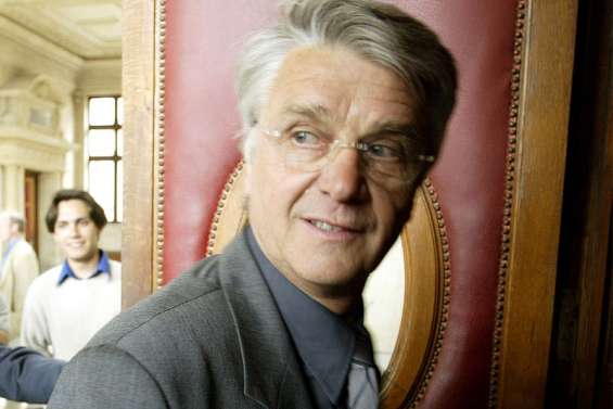 Diomède compare Deschamps à Jacquet