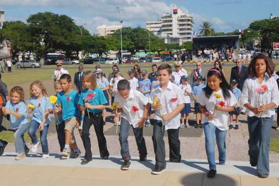 Un Anzac Day rajeuni place Bir-Hakeim