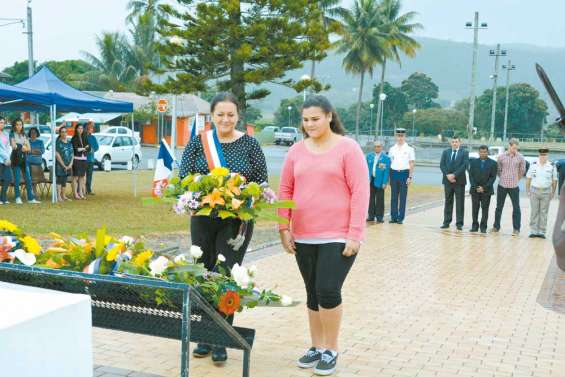 Les jeunes  font leur devoir